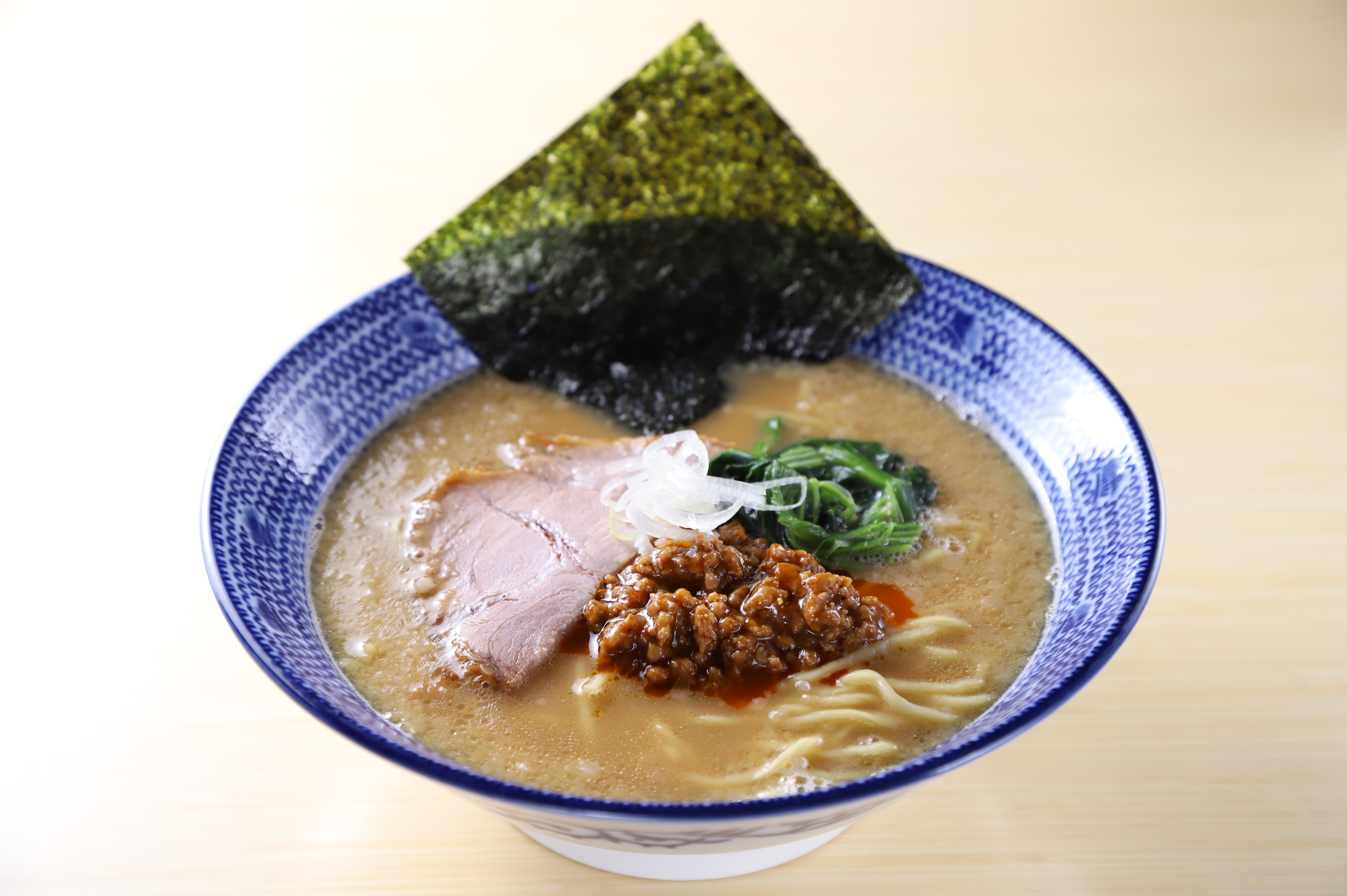 赤鷹らーめん 豚骨醤油